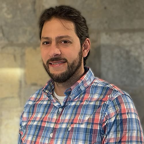 Dr. Dicezar Pereira, Versailles Equine Veterinarian